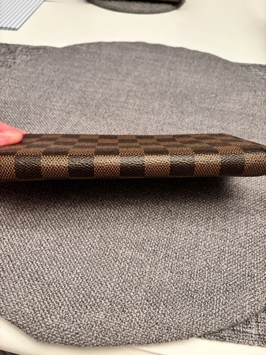 Louis Vuitton Red & Brown Damier Zip Card Wallet - Picture 6 of 12